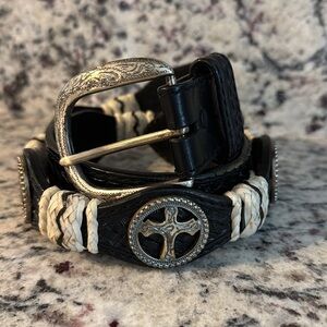 Ranger Belt Company genuine Leather hand tooled leather cross belt size 30